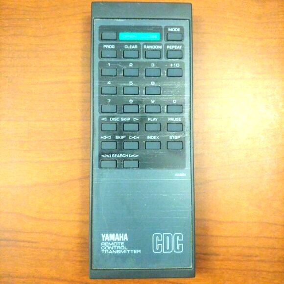 Yamaha OEM  Remote Control VK48850 For CDC-615 5 Disc CD Changer TESTED - Picture 1 of 3